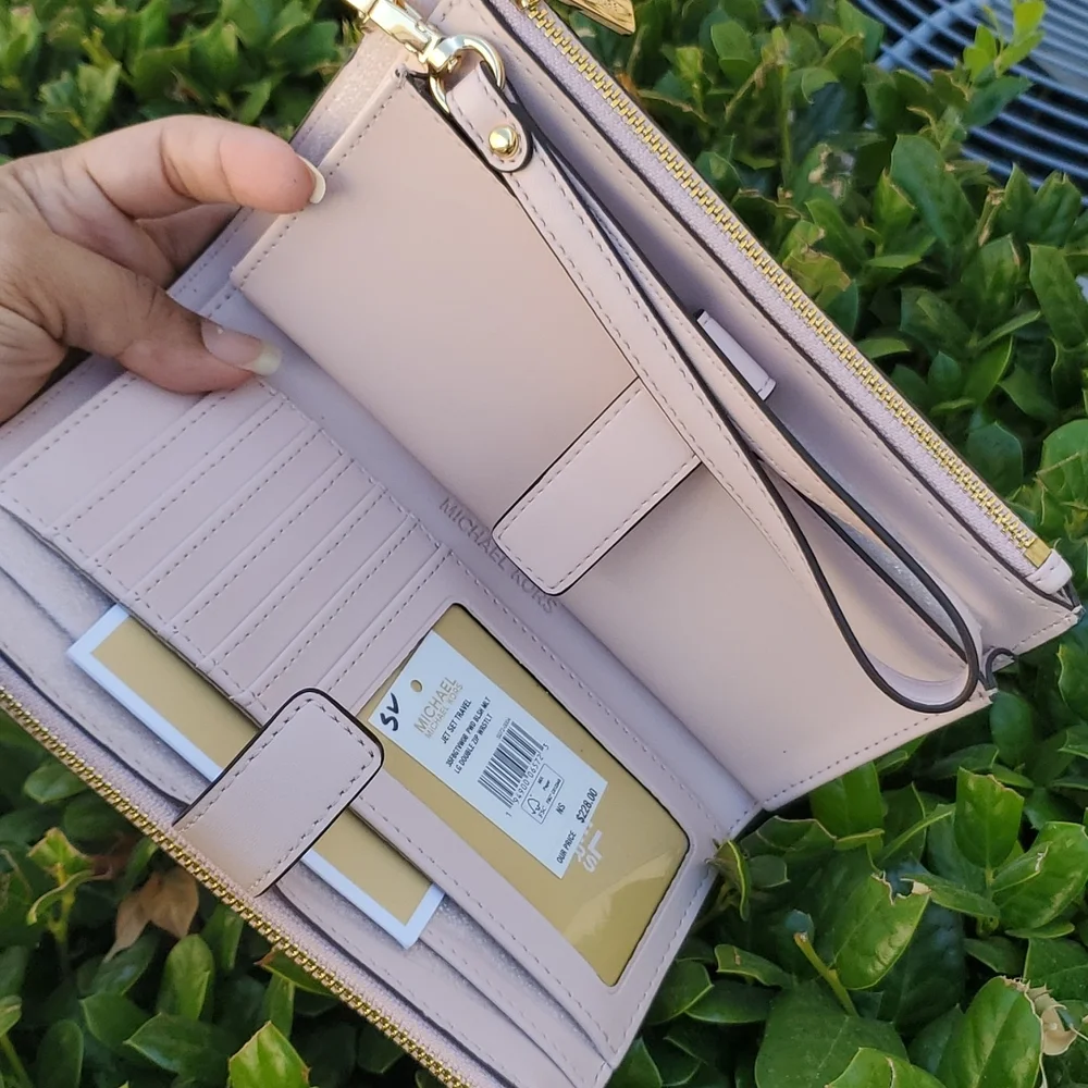 New Michael kors Wallet Double Zipper Vanilla with pink color - Picture 13 of 14